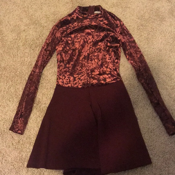 CHARLOTTE RUSSE ROMPER - Picture 1 of 3